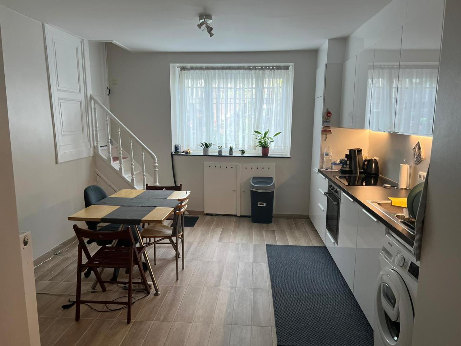 Stay In Maison De Metre In Etterbeek Bruxelles Exterior foto